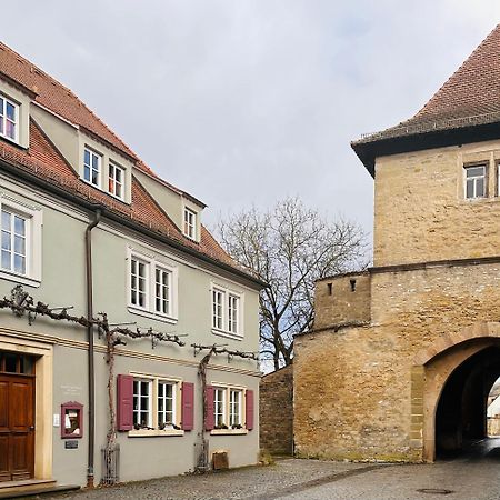 Weingut Gaestehaus Weigand イプホーフェン エクステリア 写真