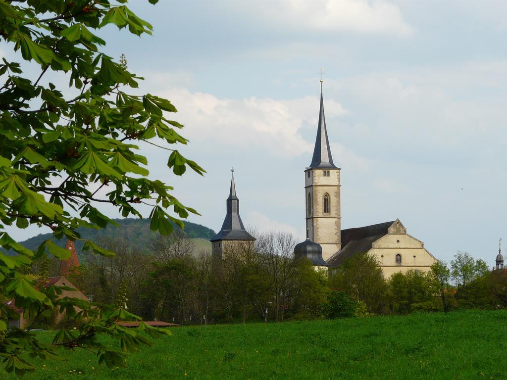 Weingut Gaestehaus Weigand イプホーフェン エクステリア 写真