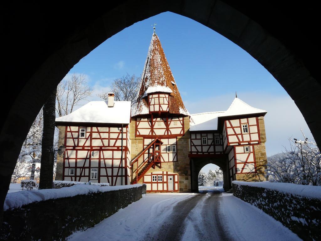 Weingut Gaestehaus Weigand イプホーフェン エクステリア 写真