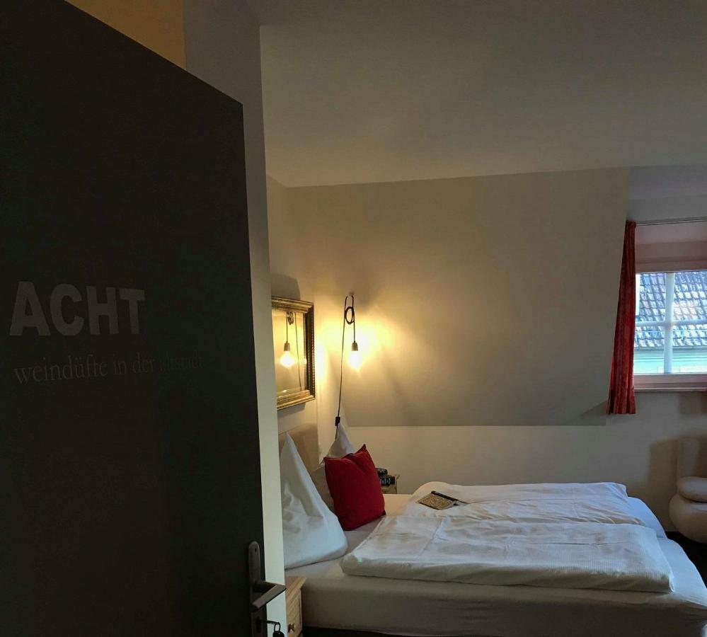 Weingut Gaestehaus Weigand イプホーフェン エクステリア 写真