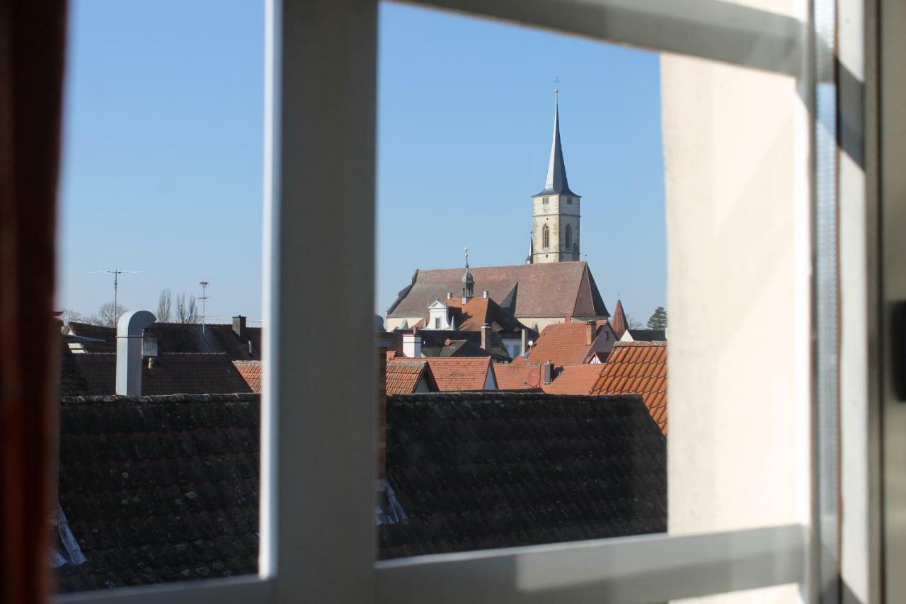 Weingut Gaestehaus Weigand イプホーフェン エクステリア 写真